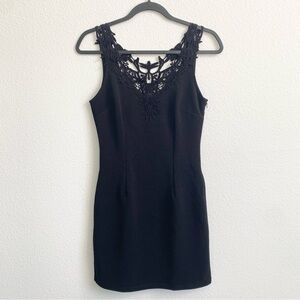 Forever 21 Women's Black Floral Crochet-Detail Bodycon Dress